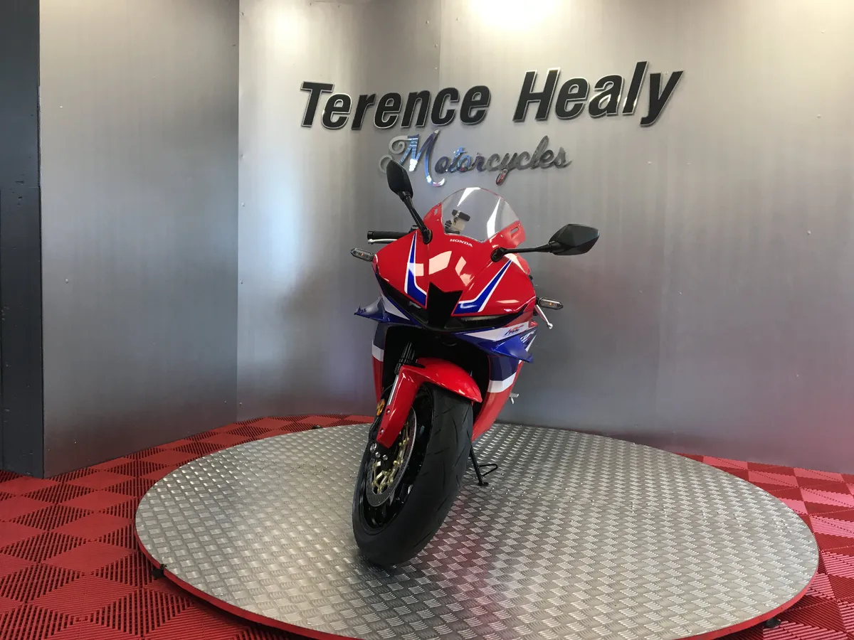 2024 Honda CBR 600 RR ''Finance Available'' - Image 4