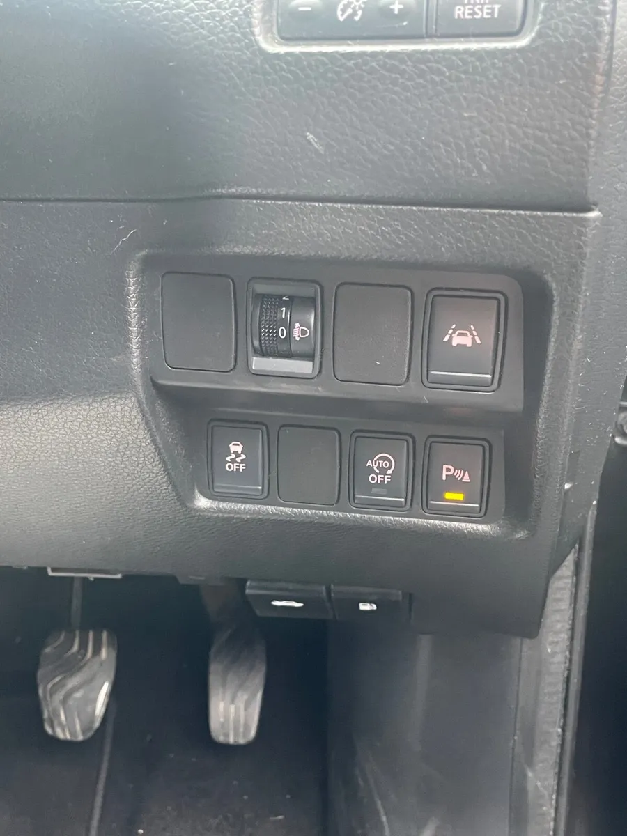 Nissan Qashqai 2015 - Image 4