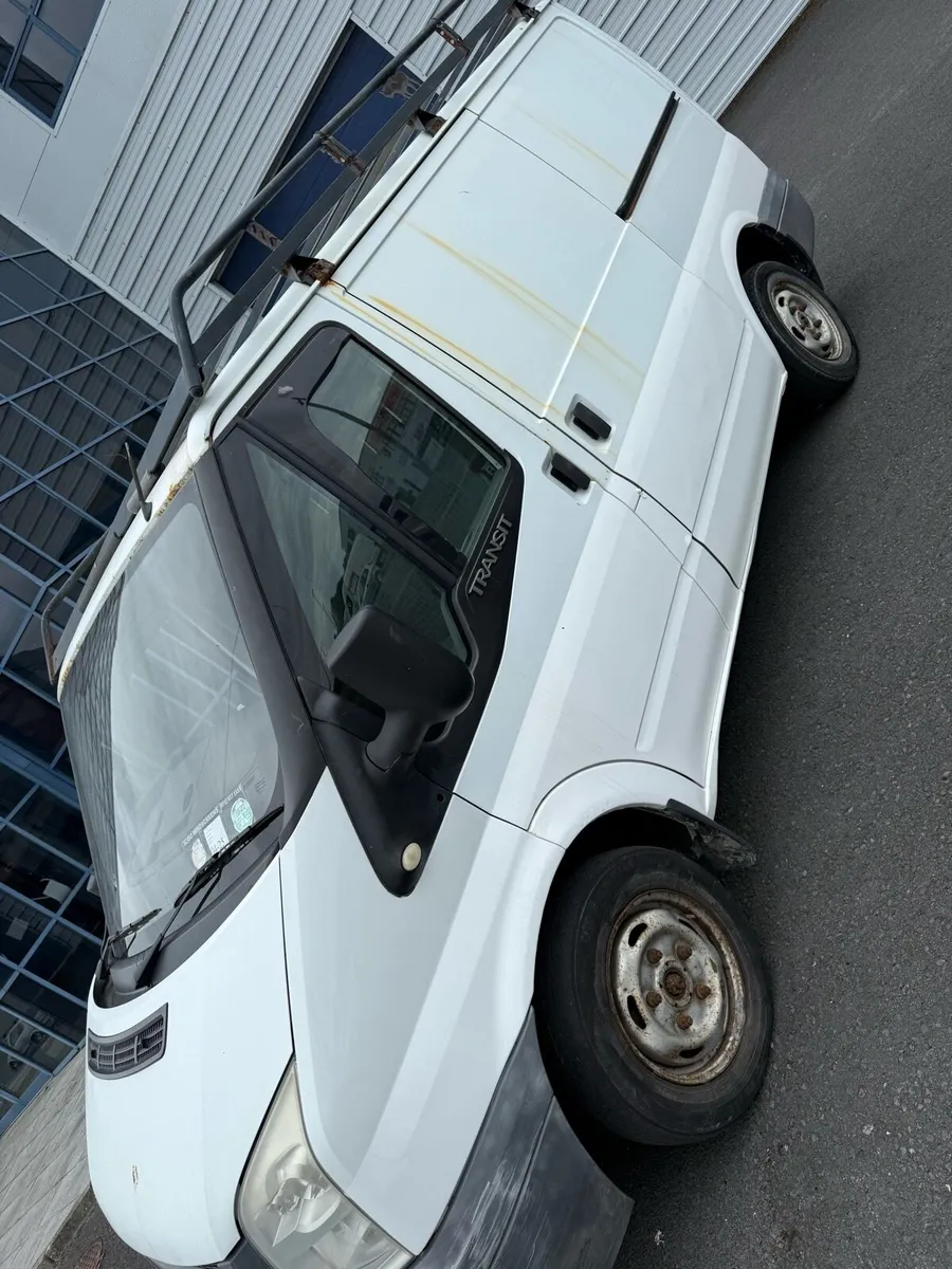 Ford Transit - Image 2