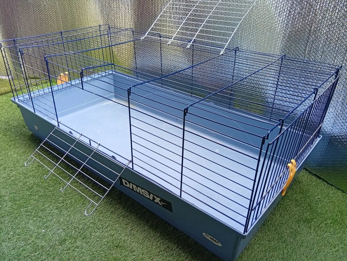 Universal Large Quality Cage with accessories - Image 1