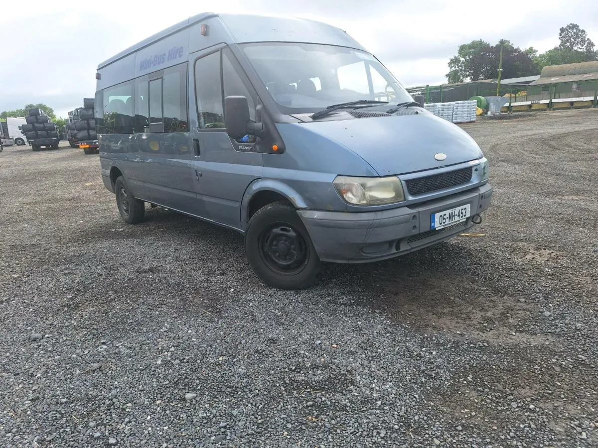 2005 ford transit mini bus - Image 1