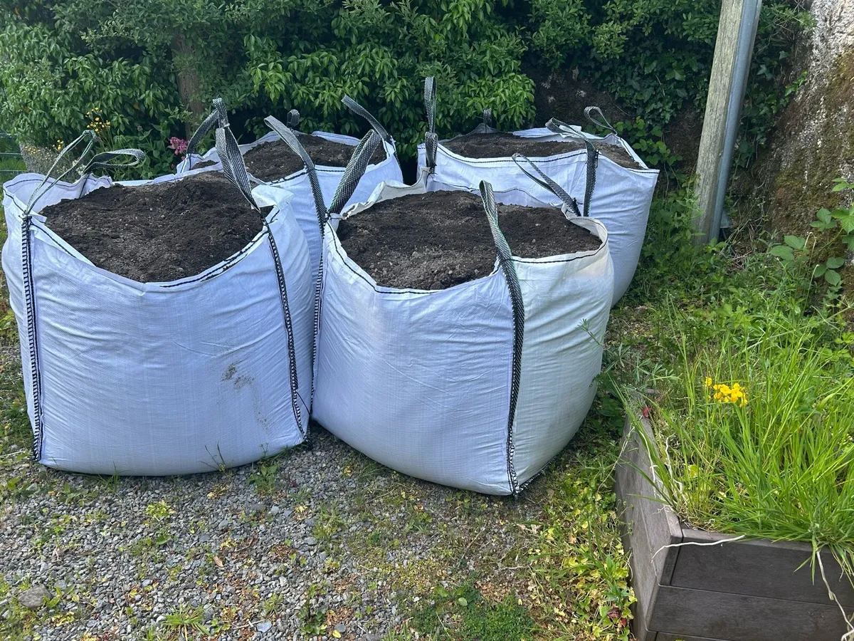 Screened topsoil - Image 1