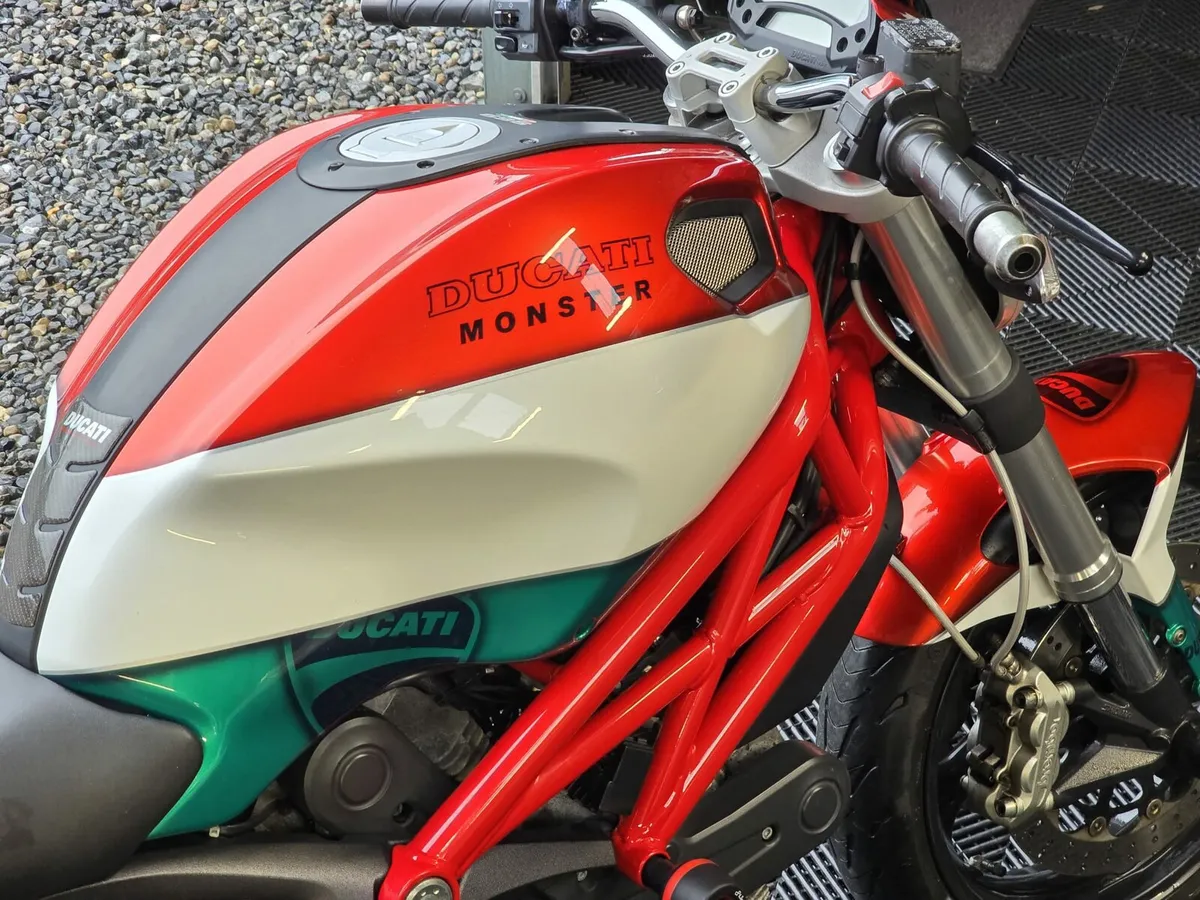 2009 Ducati Monster M696 - Image 3
