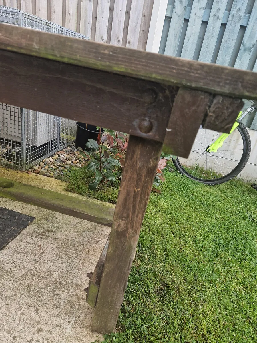 Garden table - Image 2