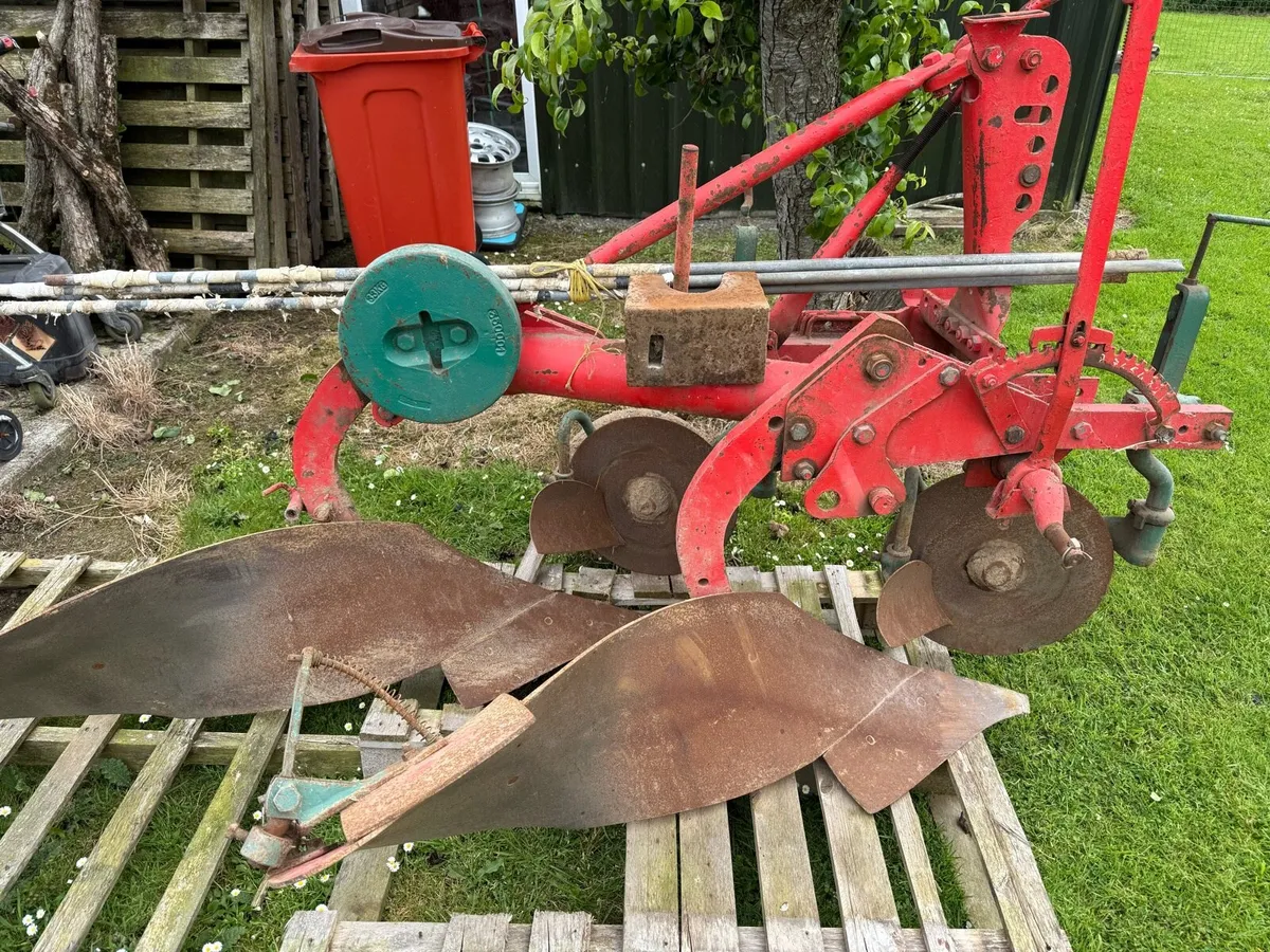 Kverneland 2 furrow competition plough - Image 1