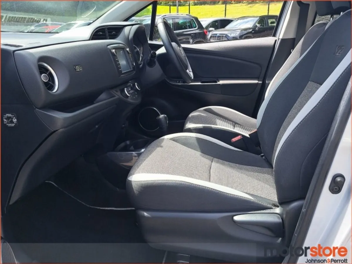 Toyota Yaris Hybrid Y20 1.5 Auto (one Year Warran - Image 4