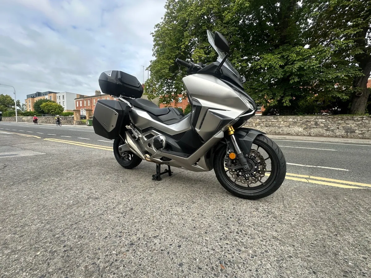Honda Forza 750 - Image 1