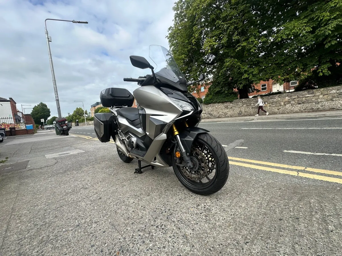 Honda Forza 750 - Image 2