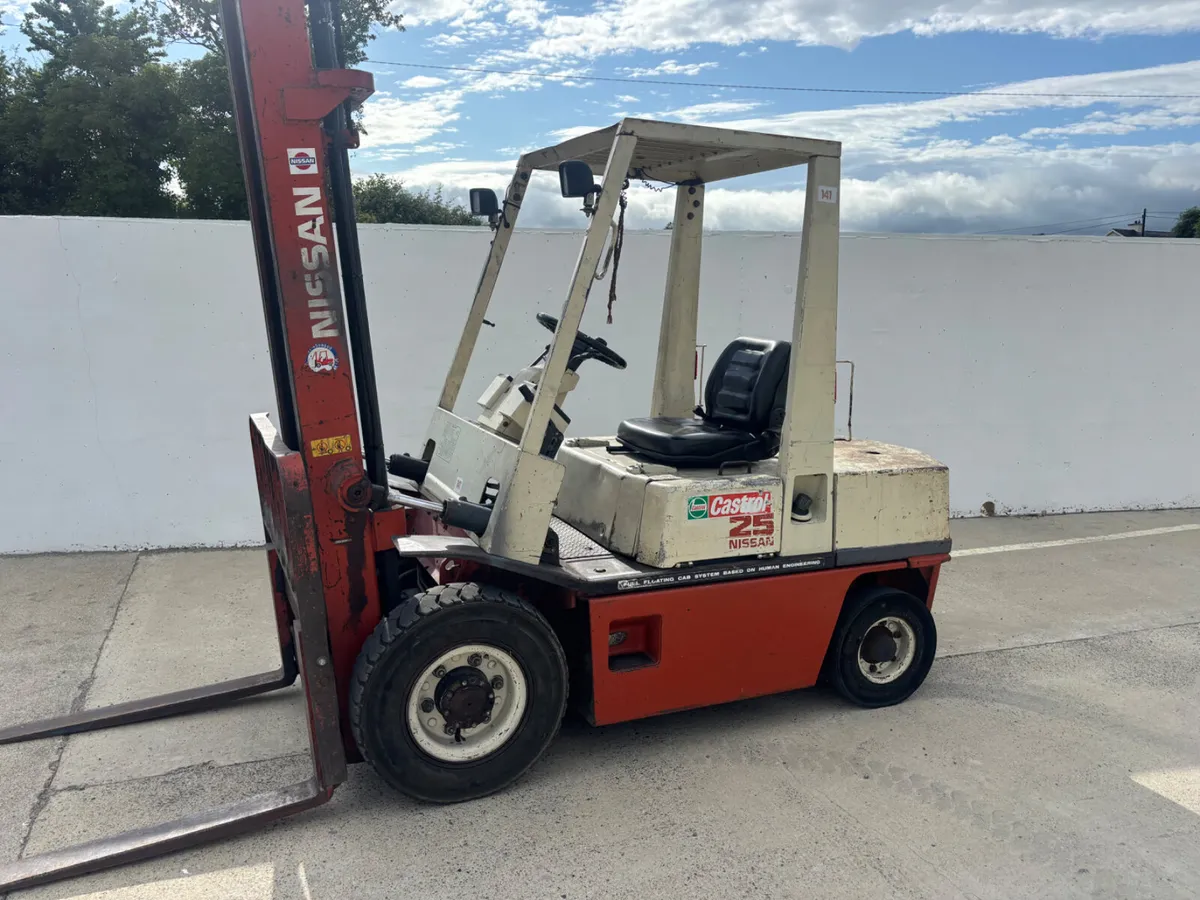 Nissan 2.5 ton - Image 2