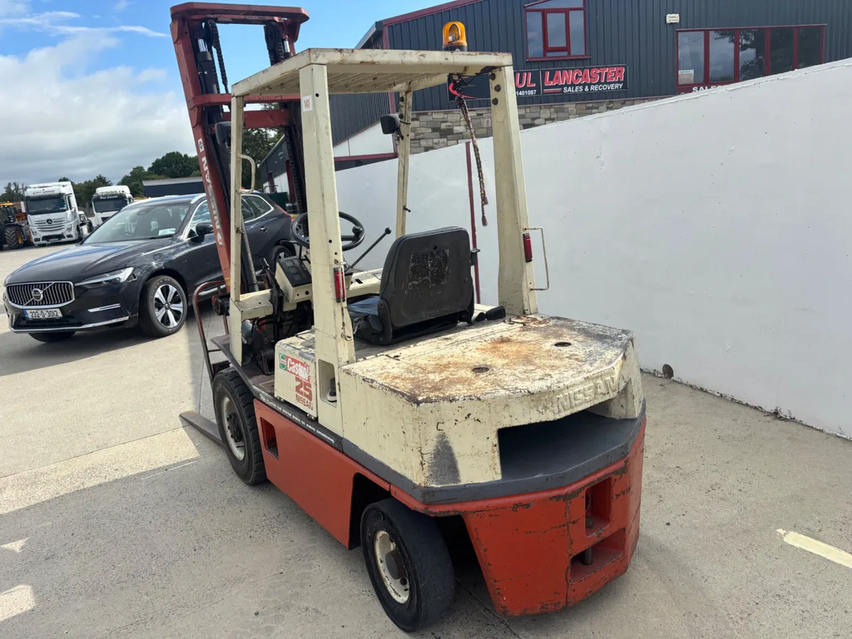 Nissan 2.5 ton - Image 4