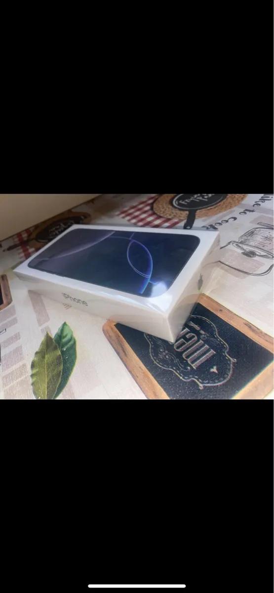 iPhone 16 Pro Max - Image 1
