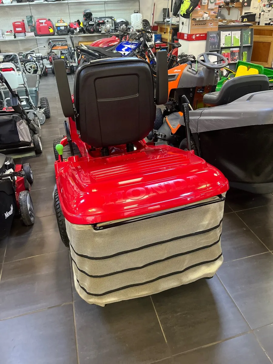 Lawnmowers - Image 2