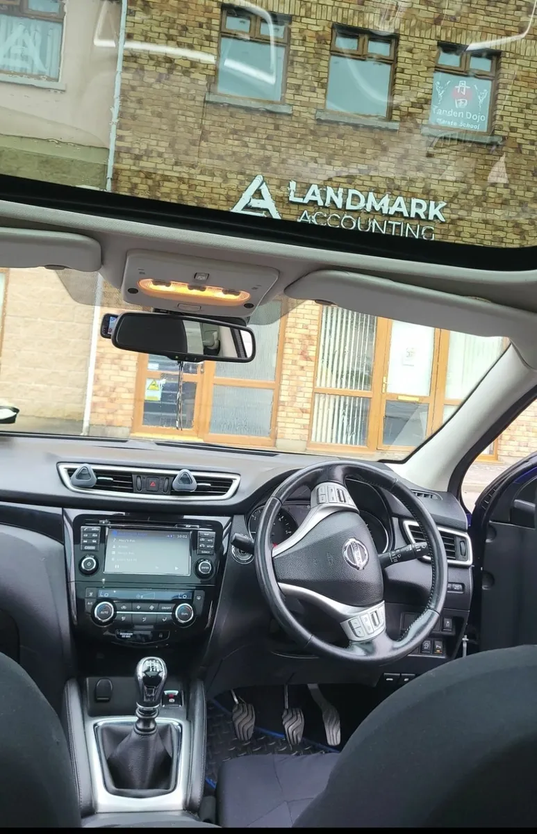 Nissan Qashqai 2015 - Image 3
