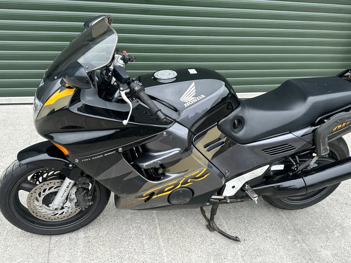 Honda cbr 1000f - Image 2