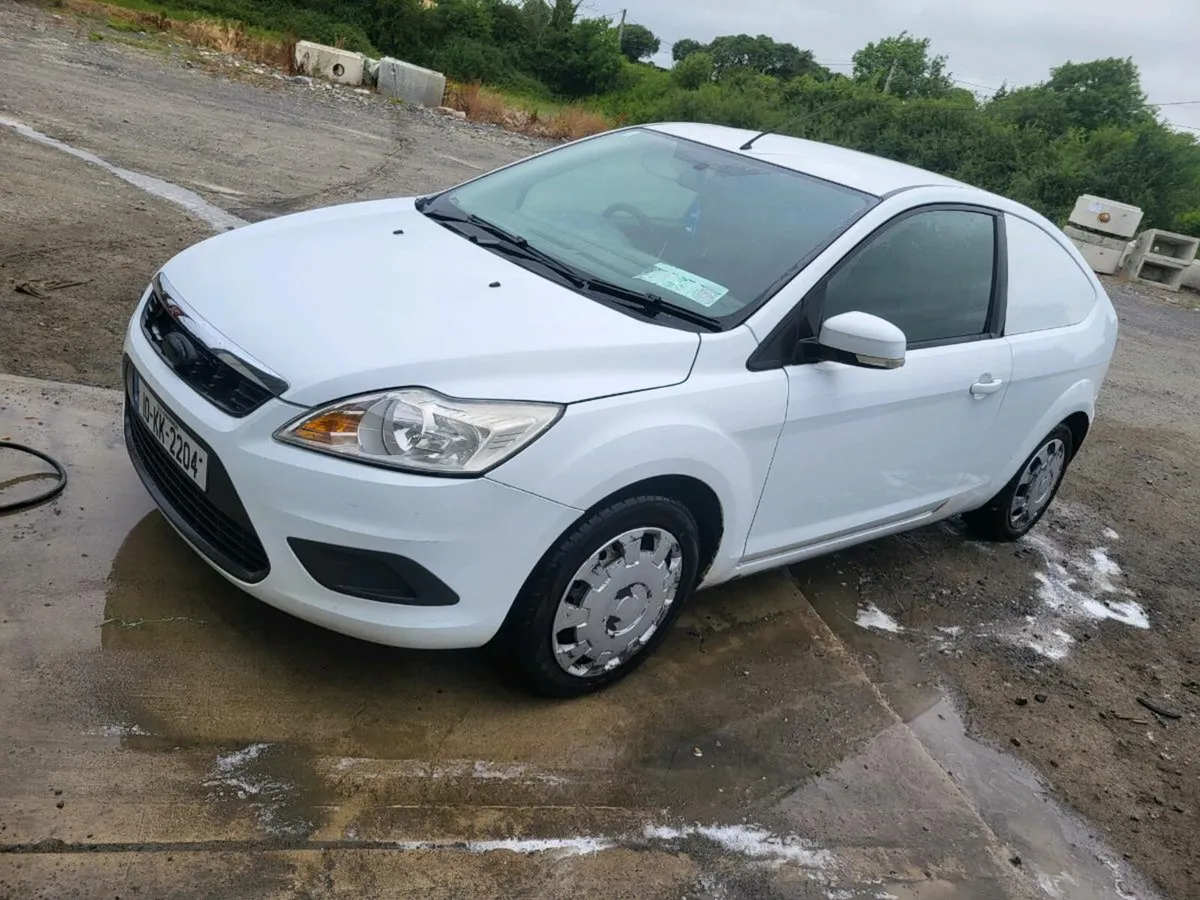 2010 ford - Image 1