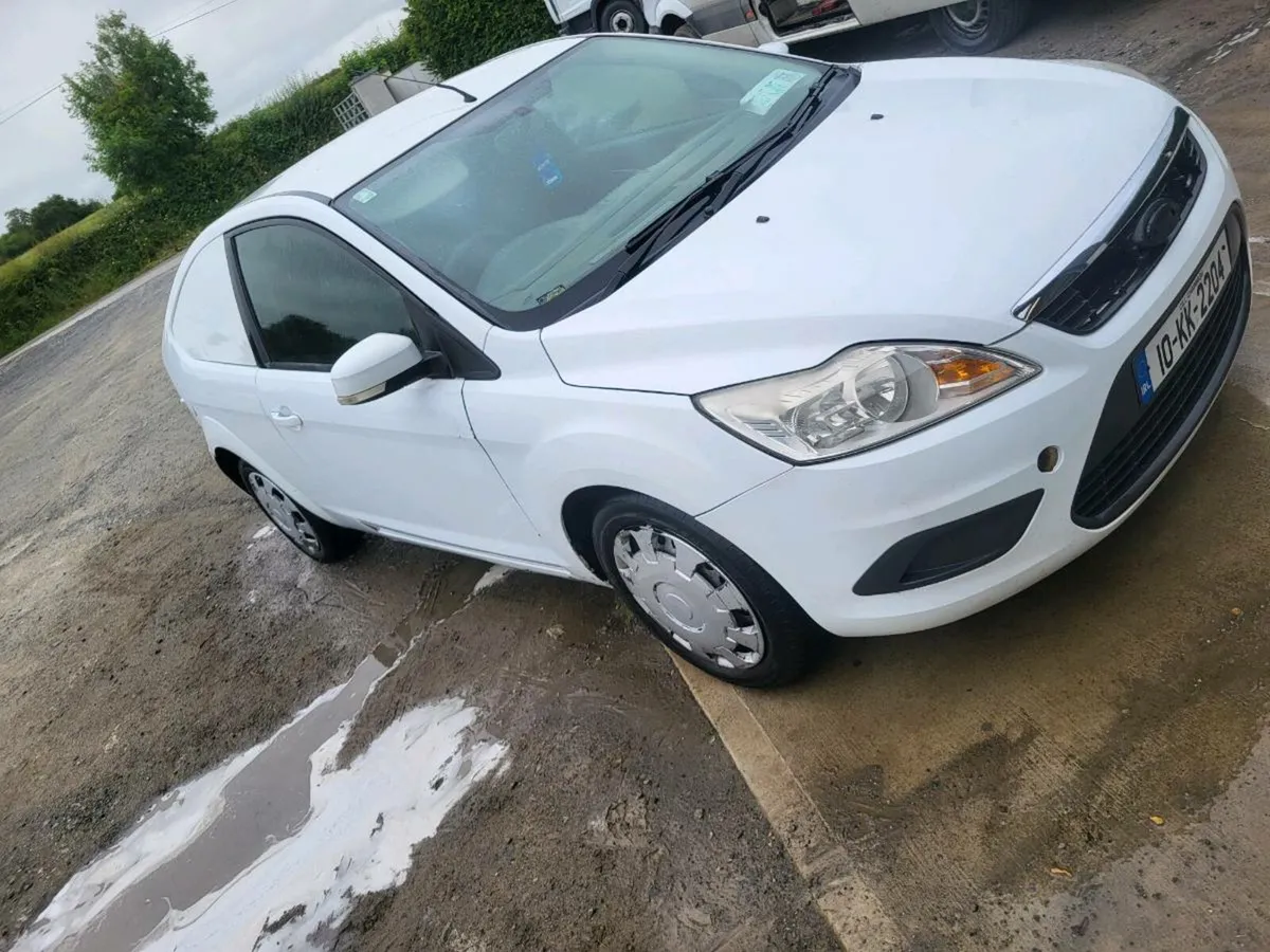 2010 ford - Image 3