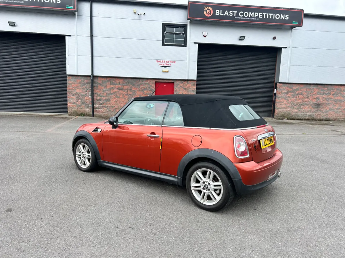 Mini Cooper 2010 - Image 4