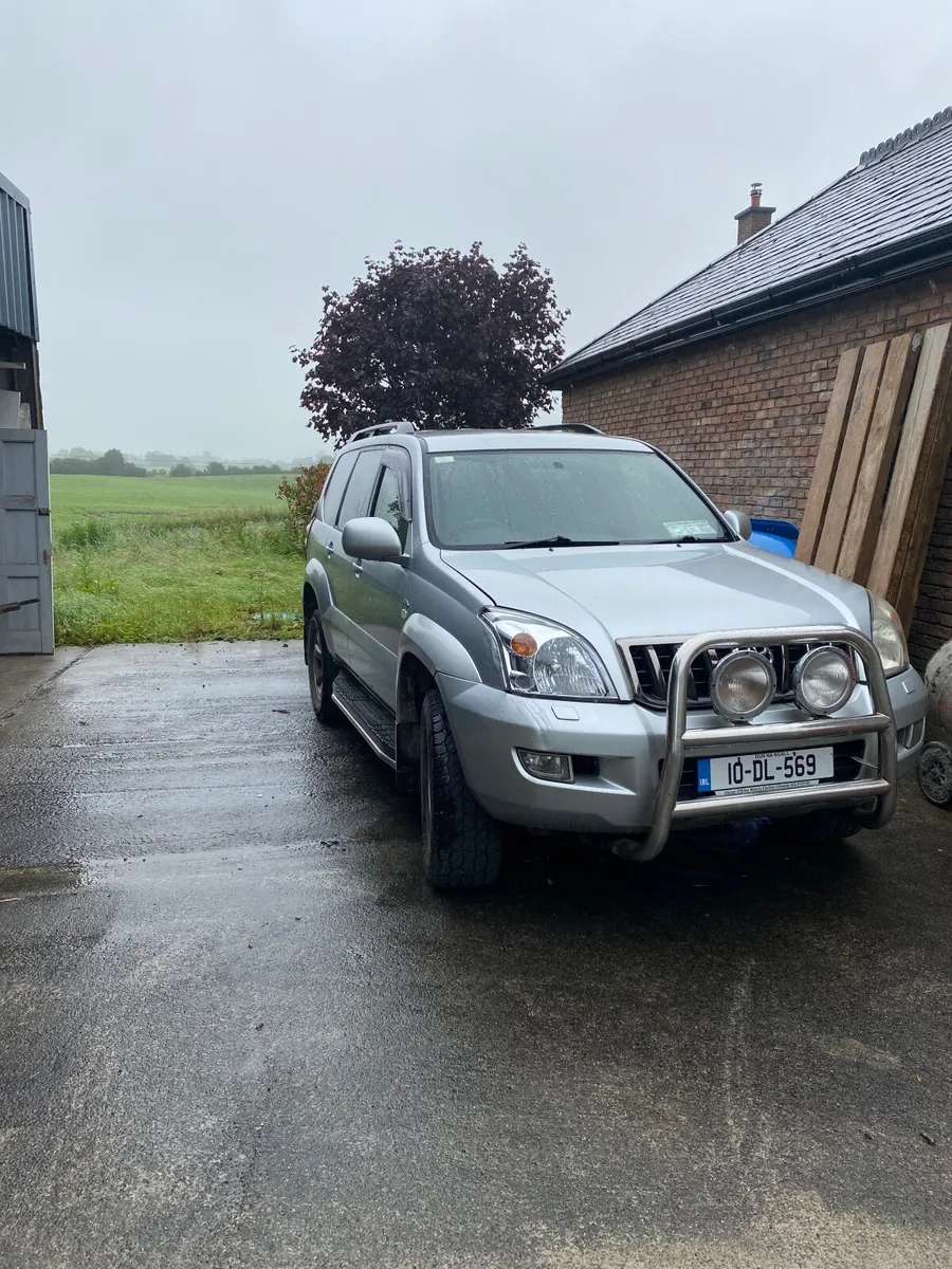 Toyota Land Cruiser 2010 - Image 2
