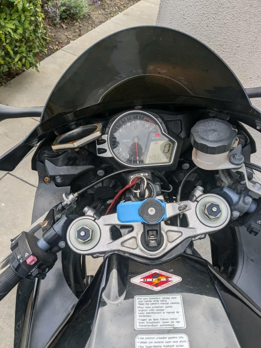 Honda CBR 1000rr Fireblade - Image 4
