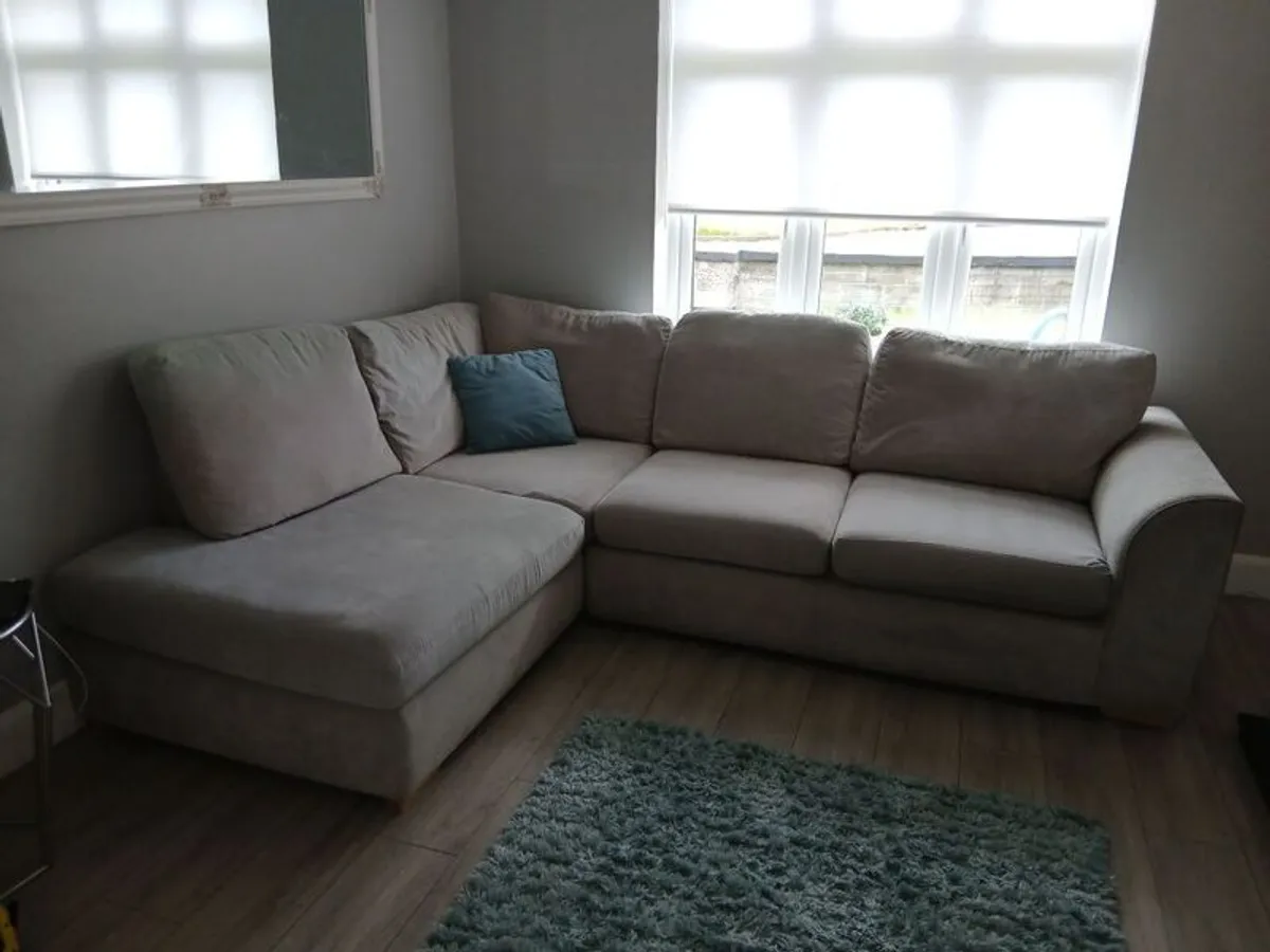 Left hand Corner Sofa - Image 2
