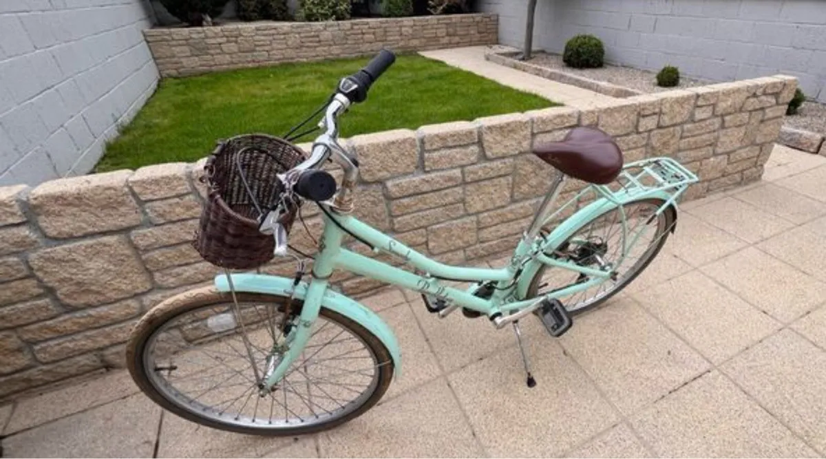 Pendleton Child’s Bike - Image 1