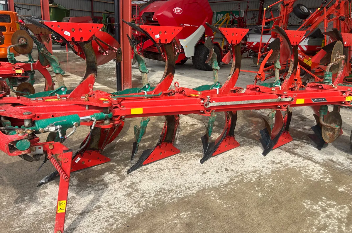 Kverneland ES 85/200 5 furrow plough - Image 3