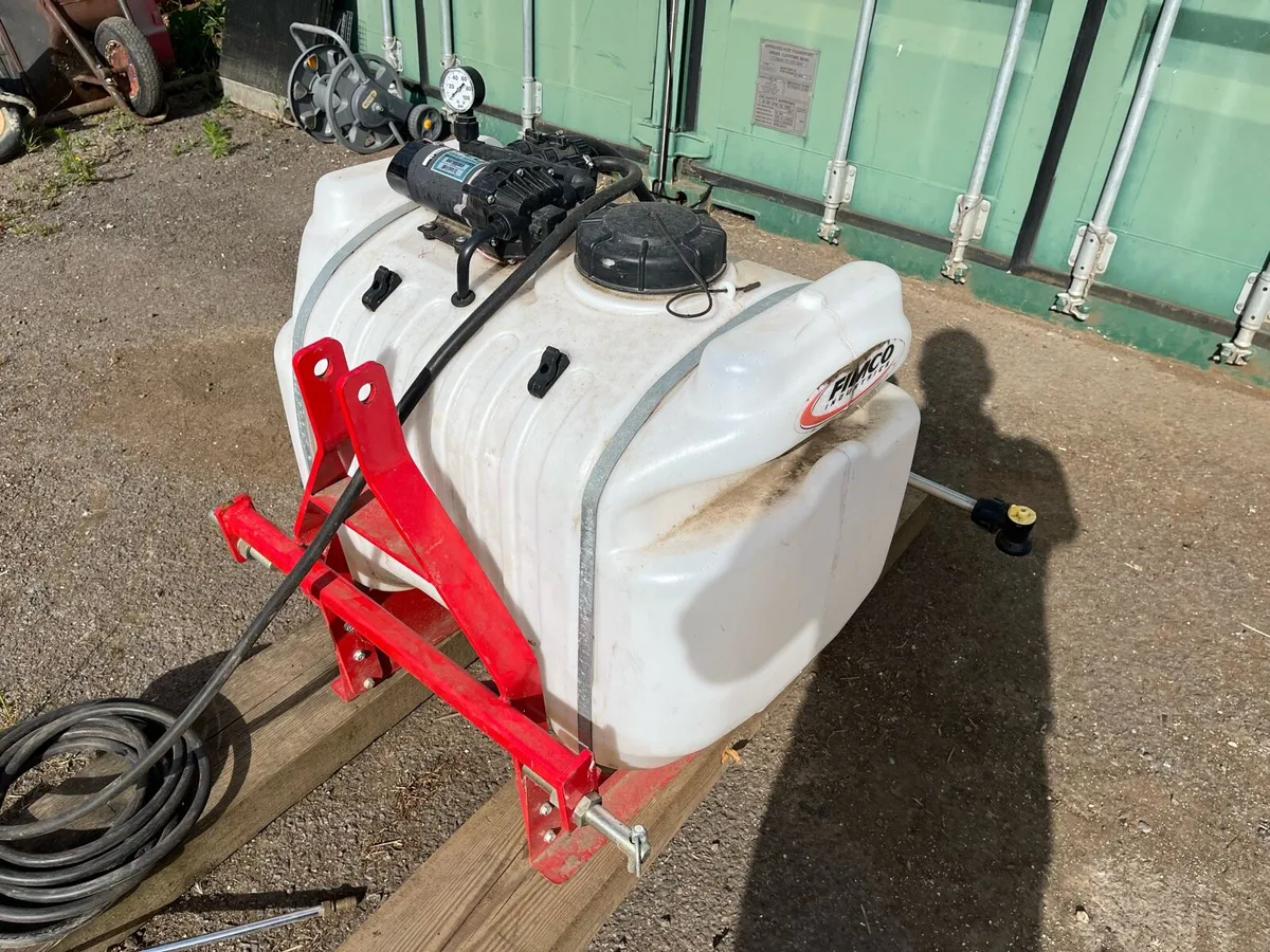 Quad mini tractor sprayer - Image 2