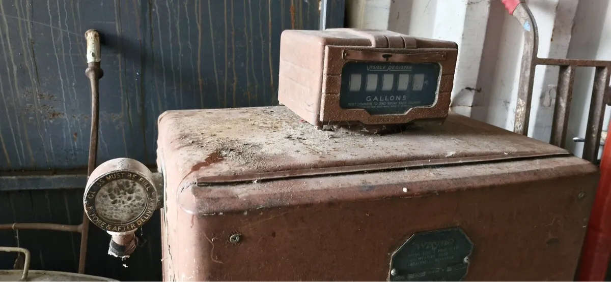 Antique Petrol Pump - Image 3