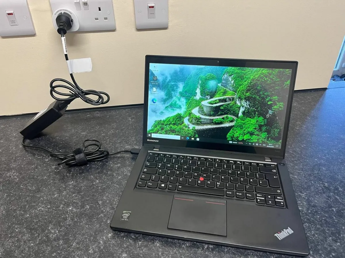 Lenovo ThinkPad T440s i5 8GB 256GB SSD+Dock - Image 2