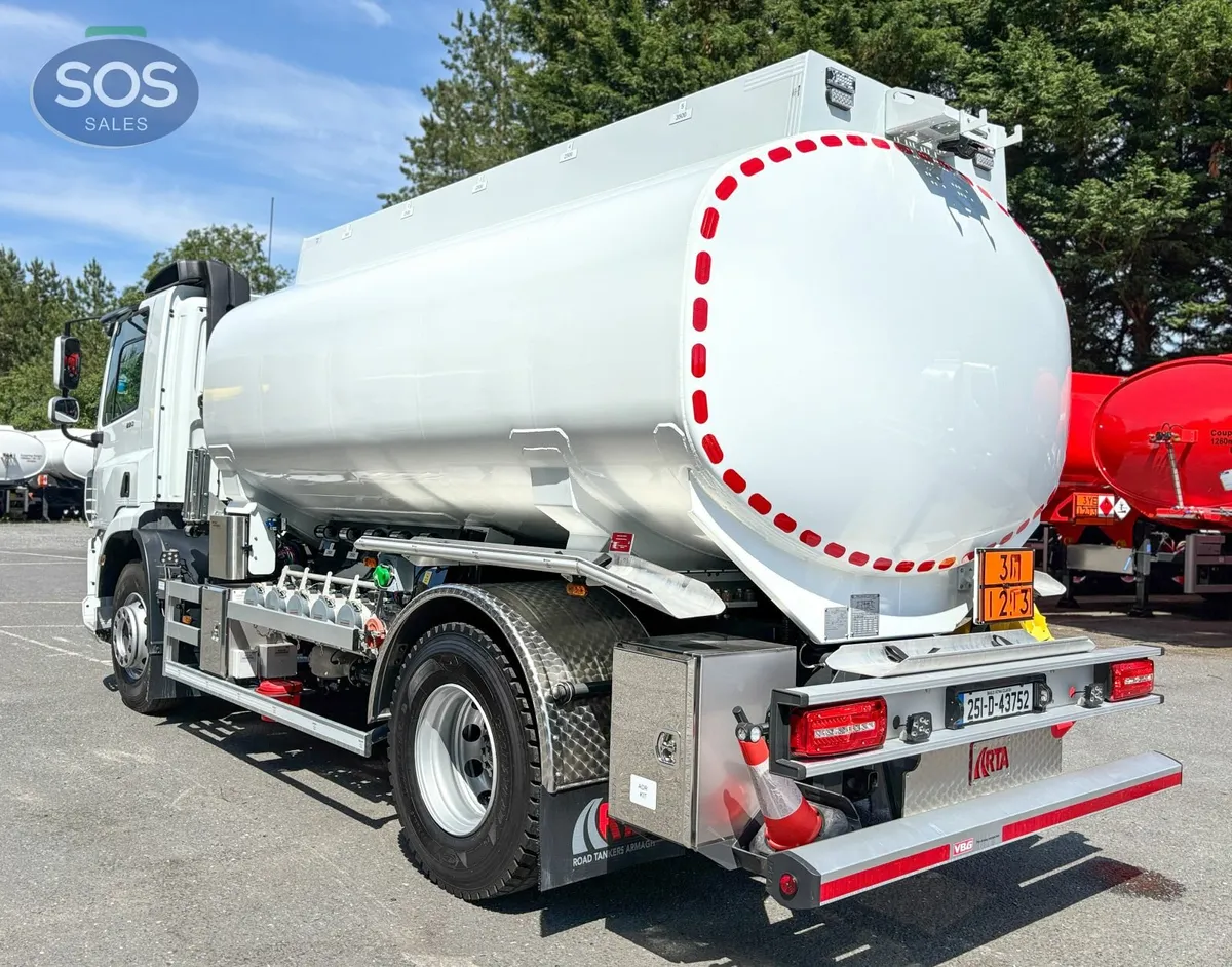 2025 DAF CF 290 Rigid Tanker - Image 3