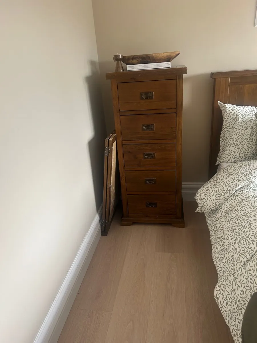 Bedroom furniture - Image 2