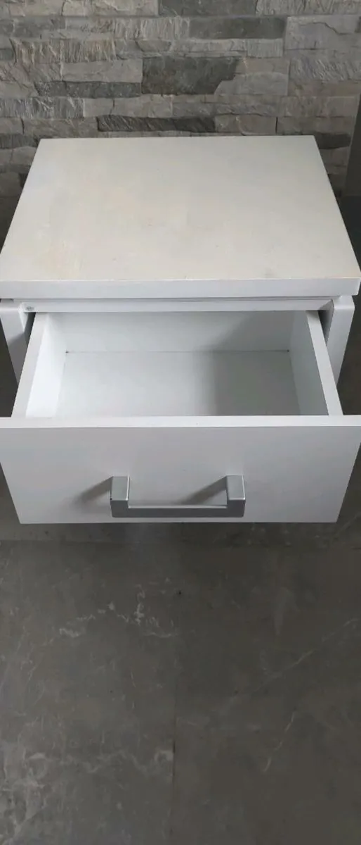 White 2 drawer bed side locker - Image 4