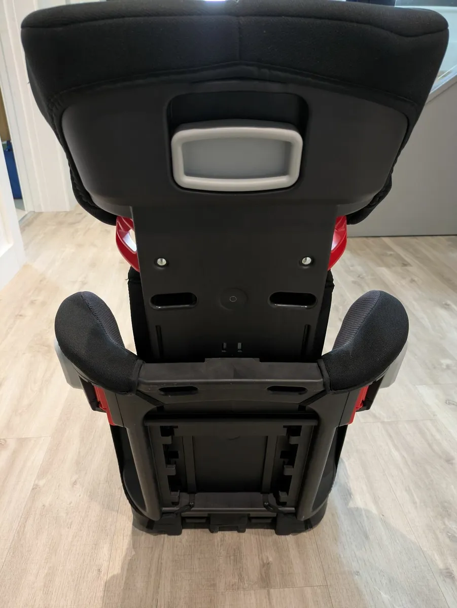 Car Seat - Image 2