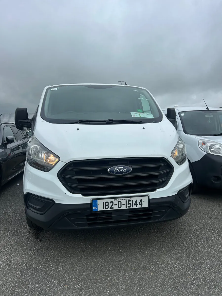 Ford Transit Custom 2018 INCLUDES VAT - Image 3