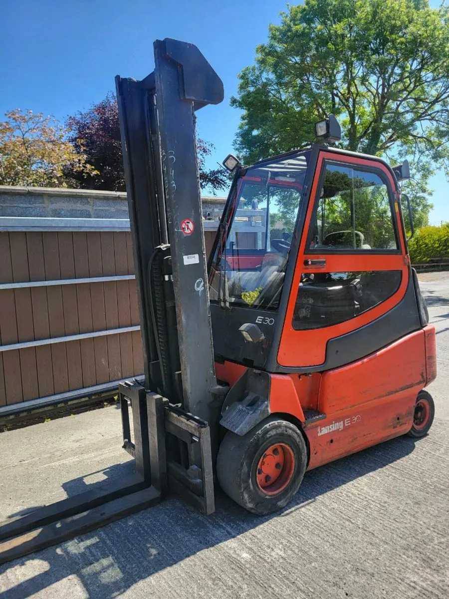 Forklift - Image 1