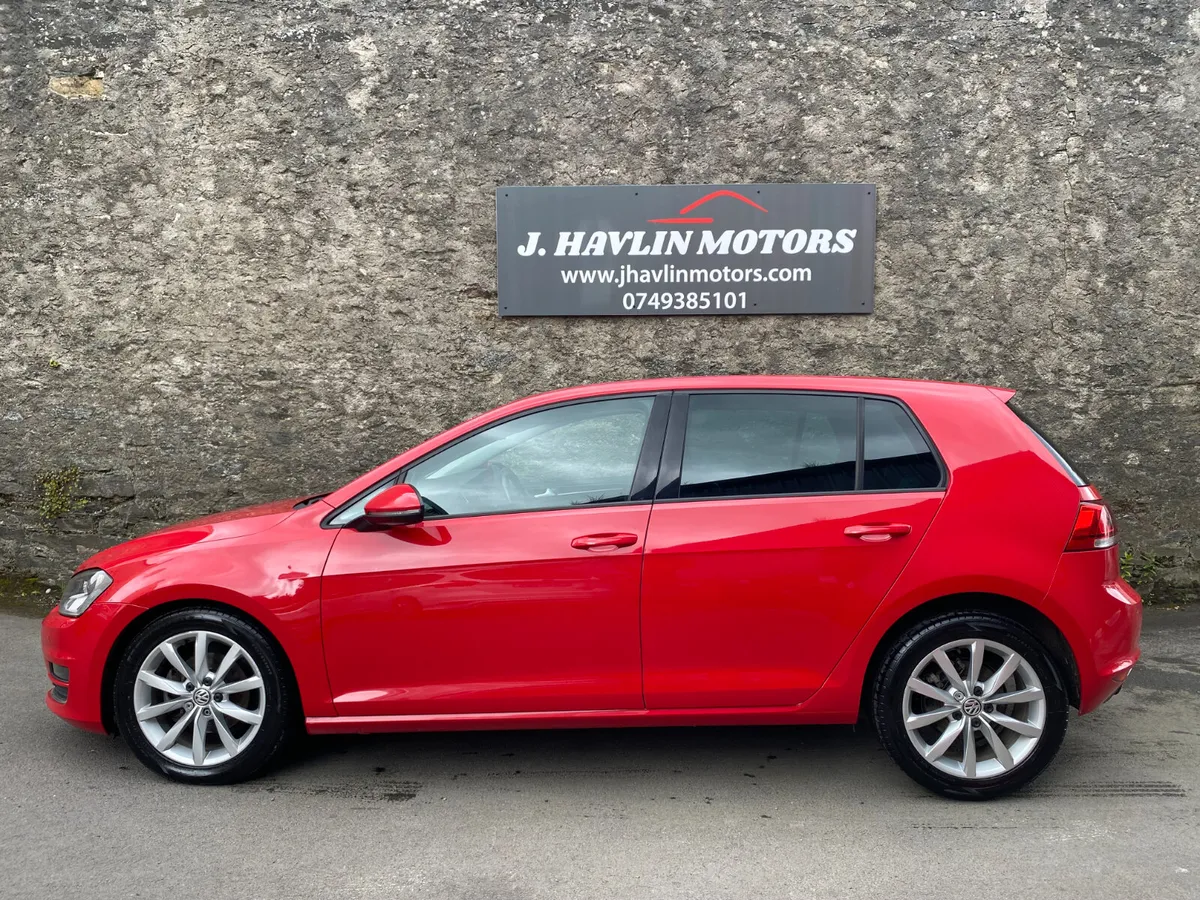 Feb 2017 Volkswagen Golf 1.6 TDi Match 105 - Image 4
