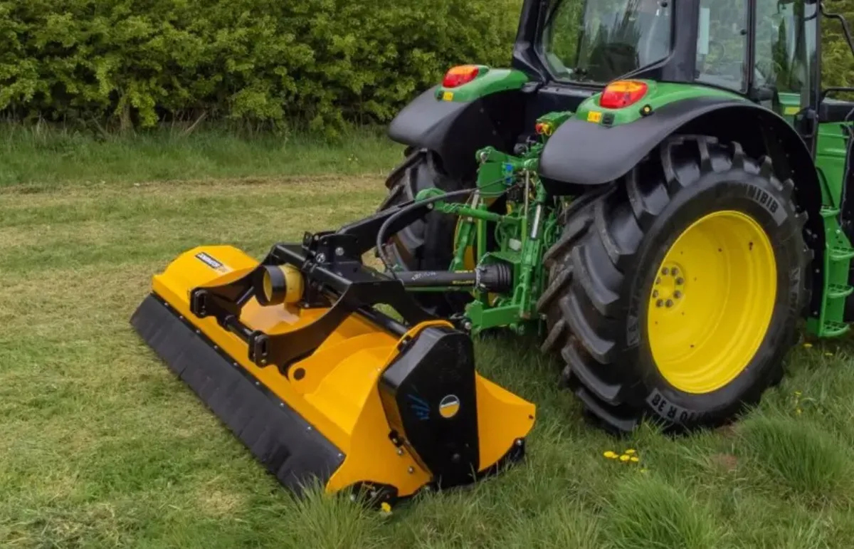 MCCONNEL DOMINATOR 280 FRONT/REAR FLAIL - Image 1