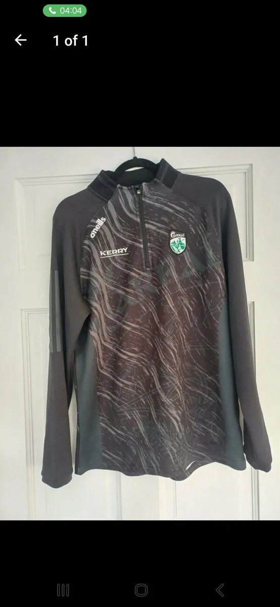 O Neills Kerry half zip