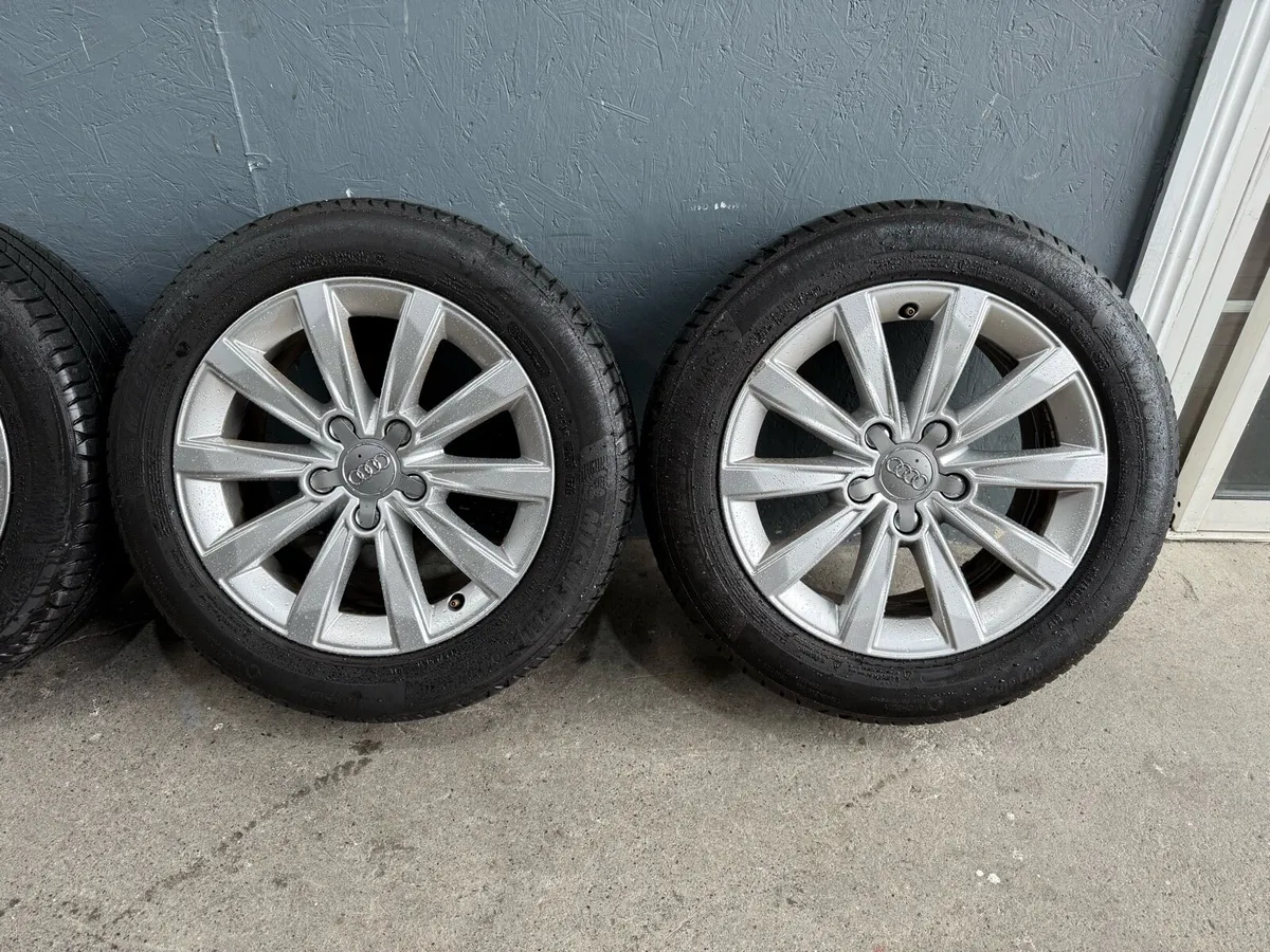 Alloys wheel - Image 1