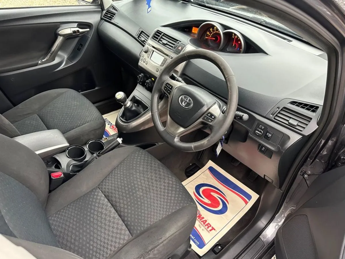 Toyota Verso 2.0 125 D4D TR 7-seat  3999 - Image 2
