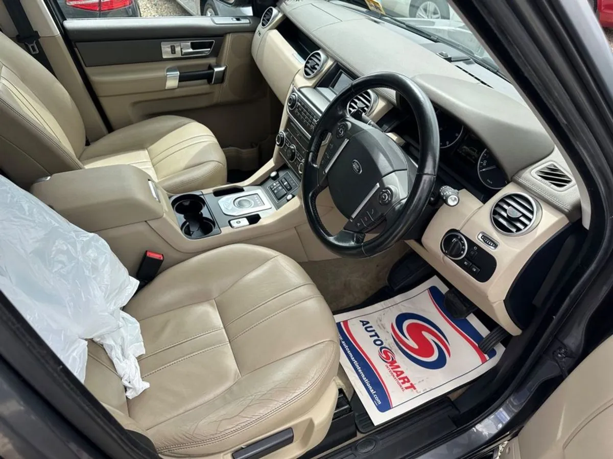 Land Rover Discovery 3.0 Tdv6 XE Commercial 5-seat - Image 2