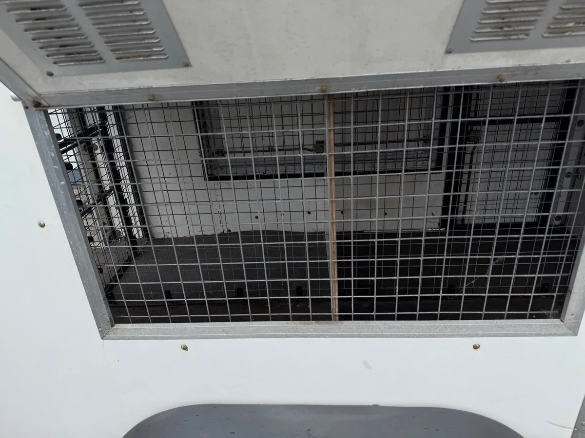Factory built dog trailer galvanised - Image 4