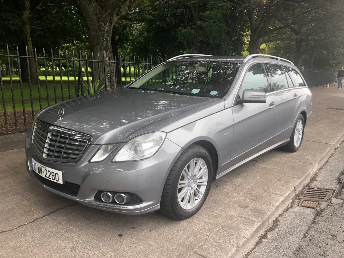 2010 MERCEDES E220 ESTATE 7 SEAT - Image 3