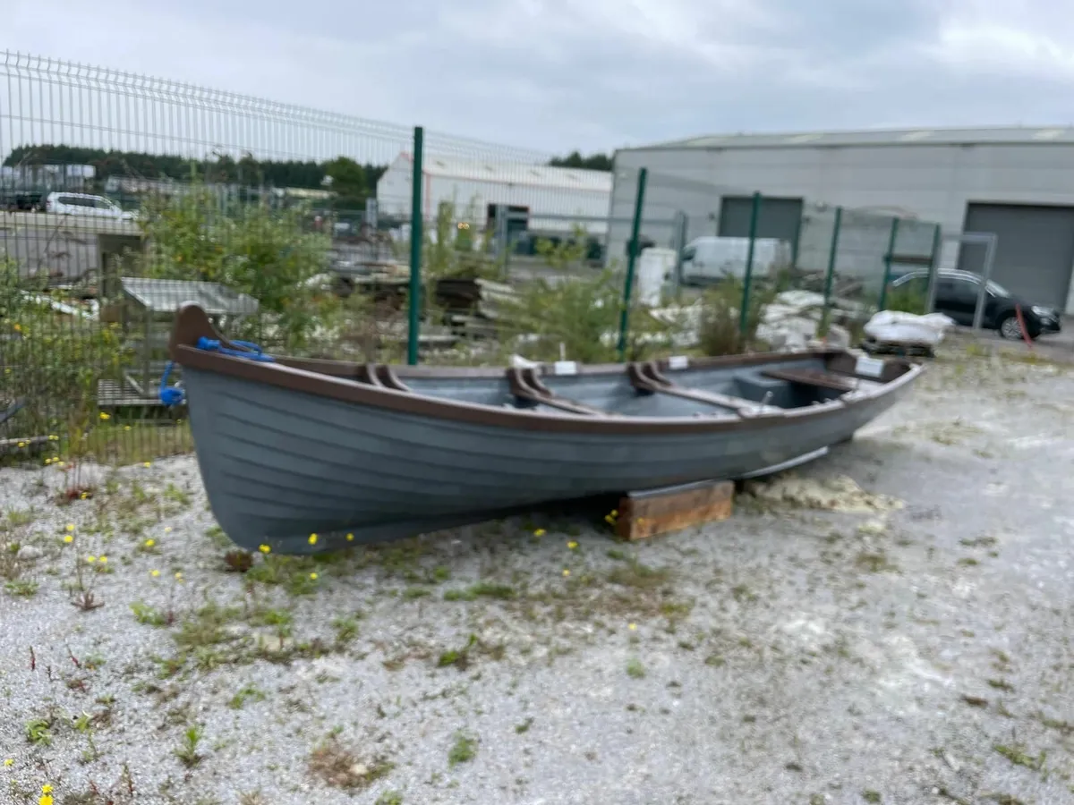 Lake Boat - 19ft Davison  Corrib - Image 3