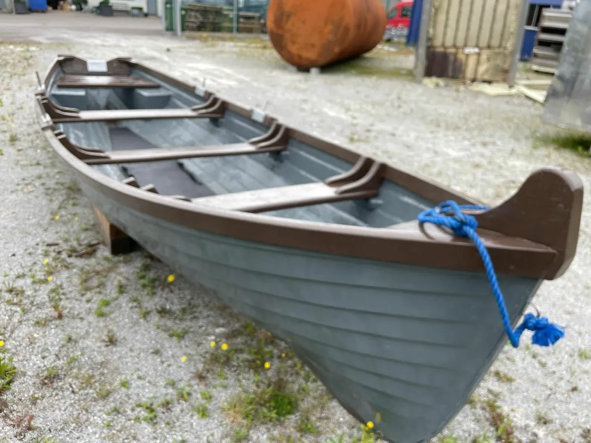 Lake Boat - 19ft Davison  Corrib - Image 4