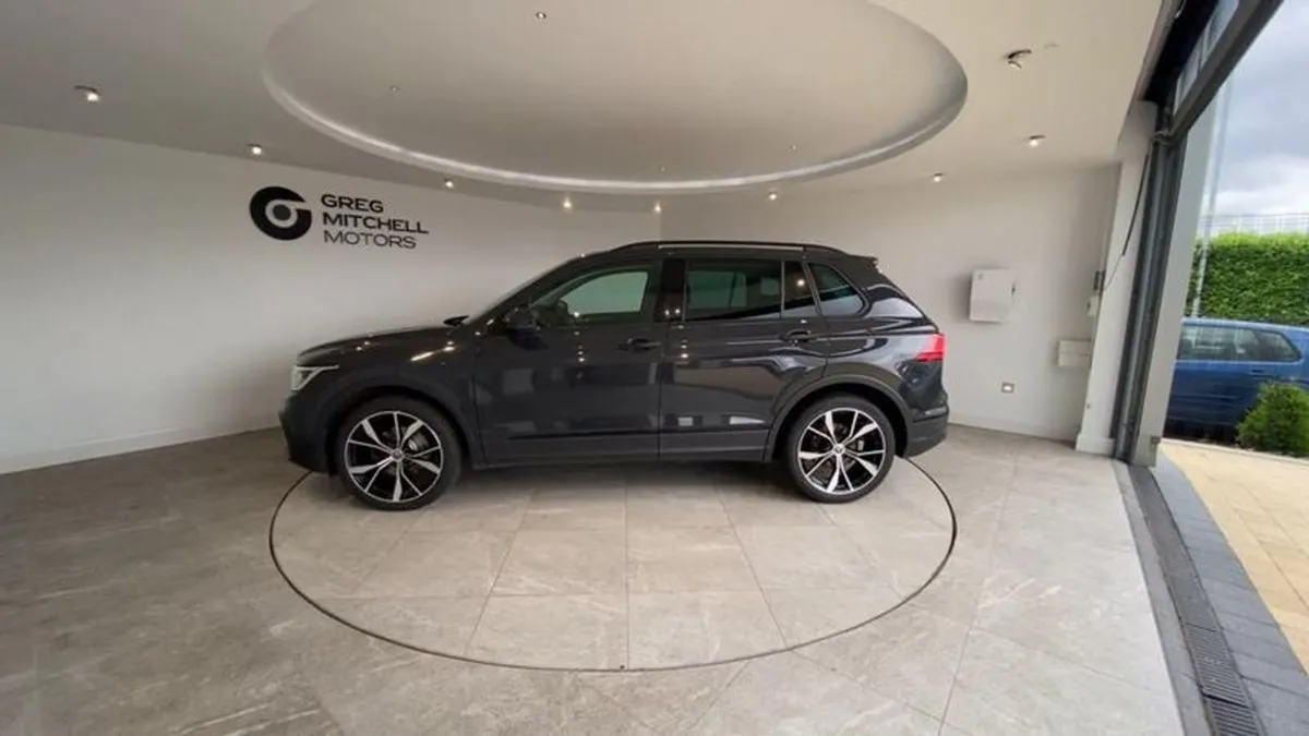 Volkswagen Tiguan 2.0 TDI Life 5dr DSG - Image 4