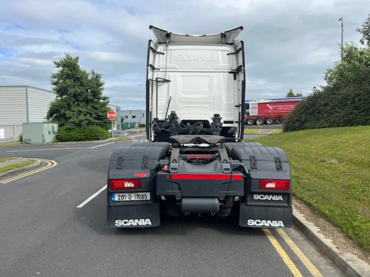 Scania R450 6X2 - Image 4