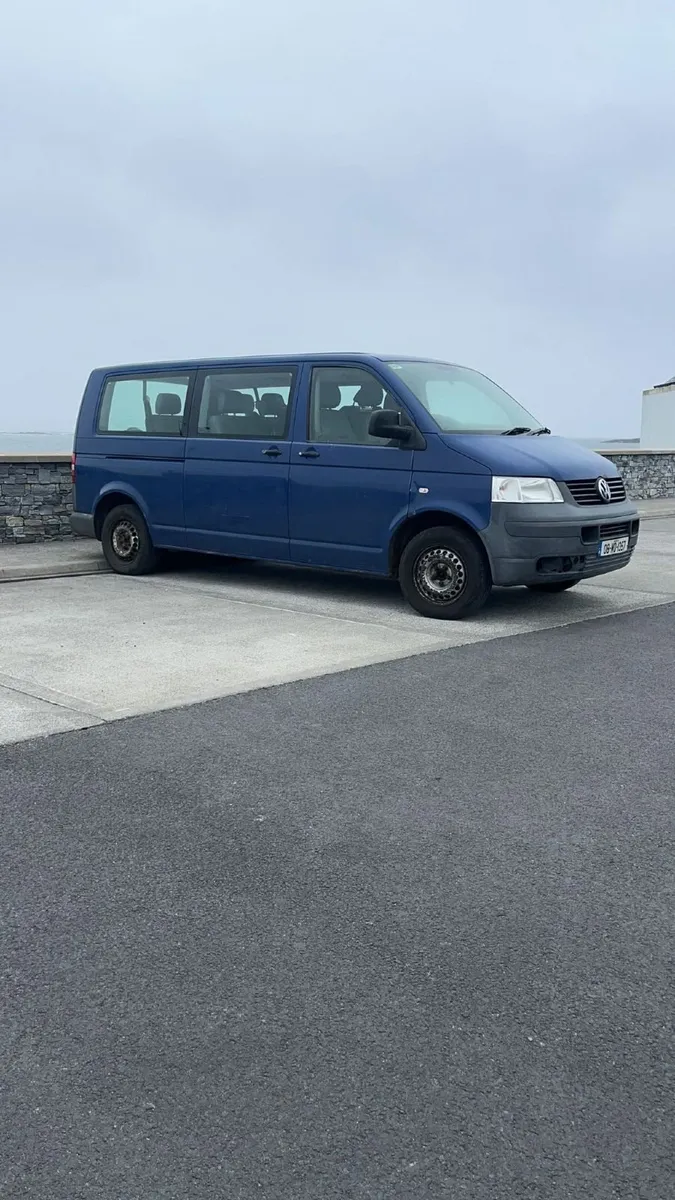 Volkswagen Shuttle 2008 - Image 1