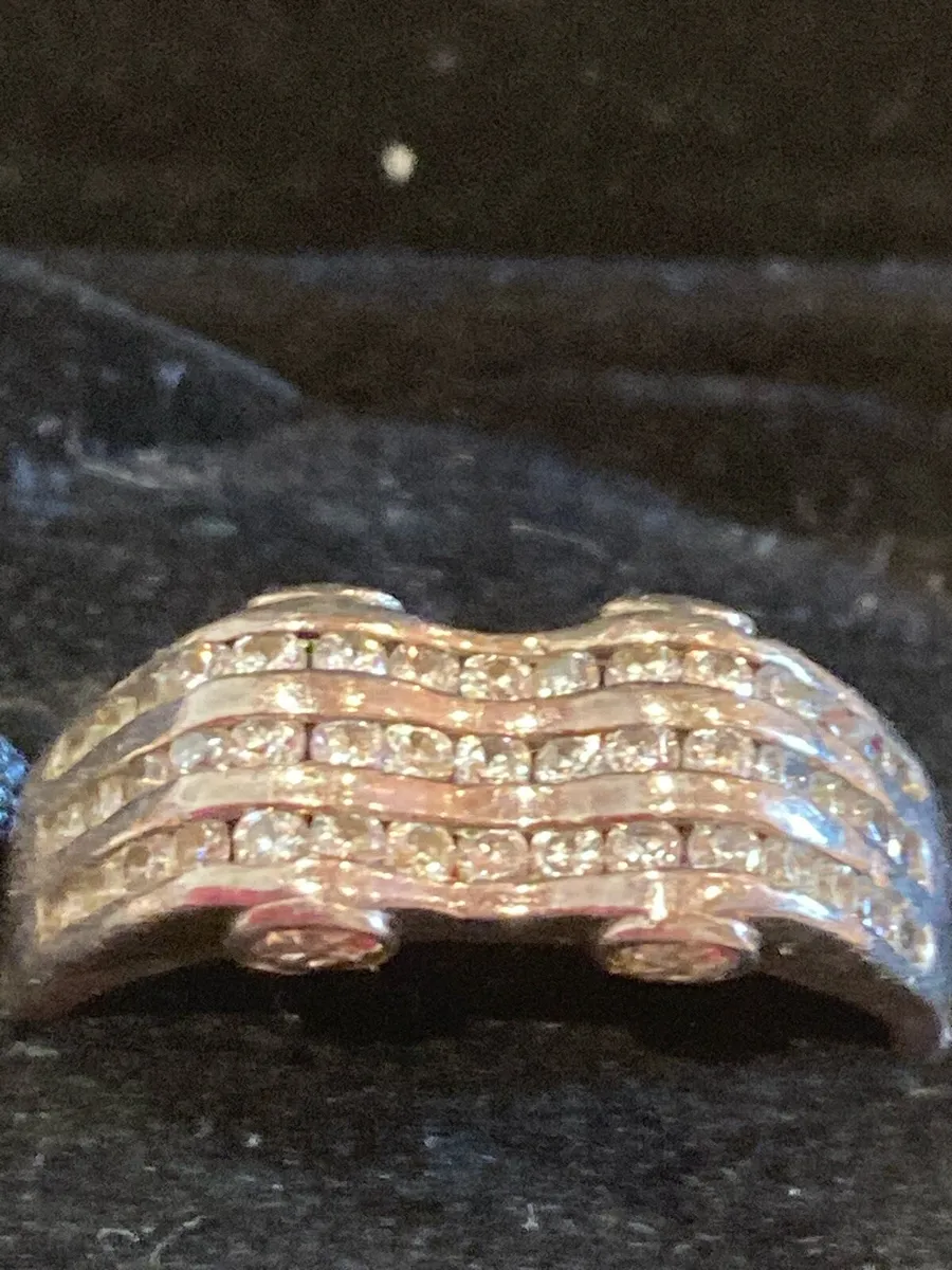 Sterling Silver ring with crystals - Image 2