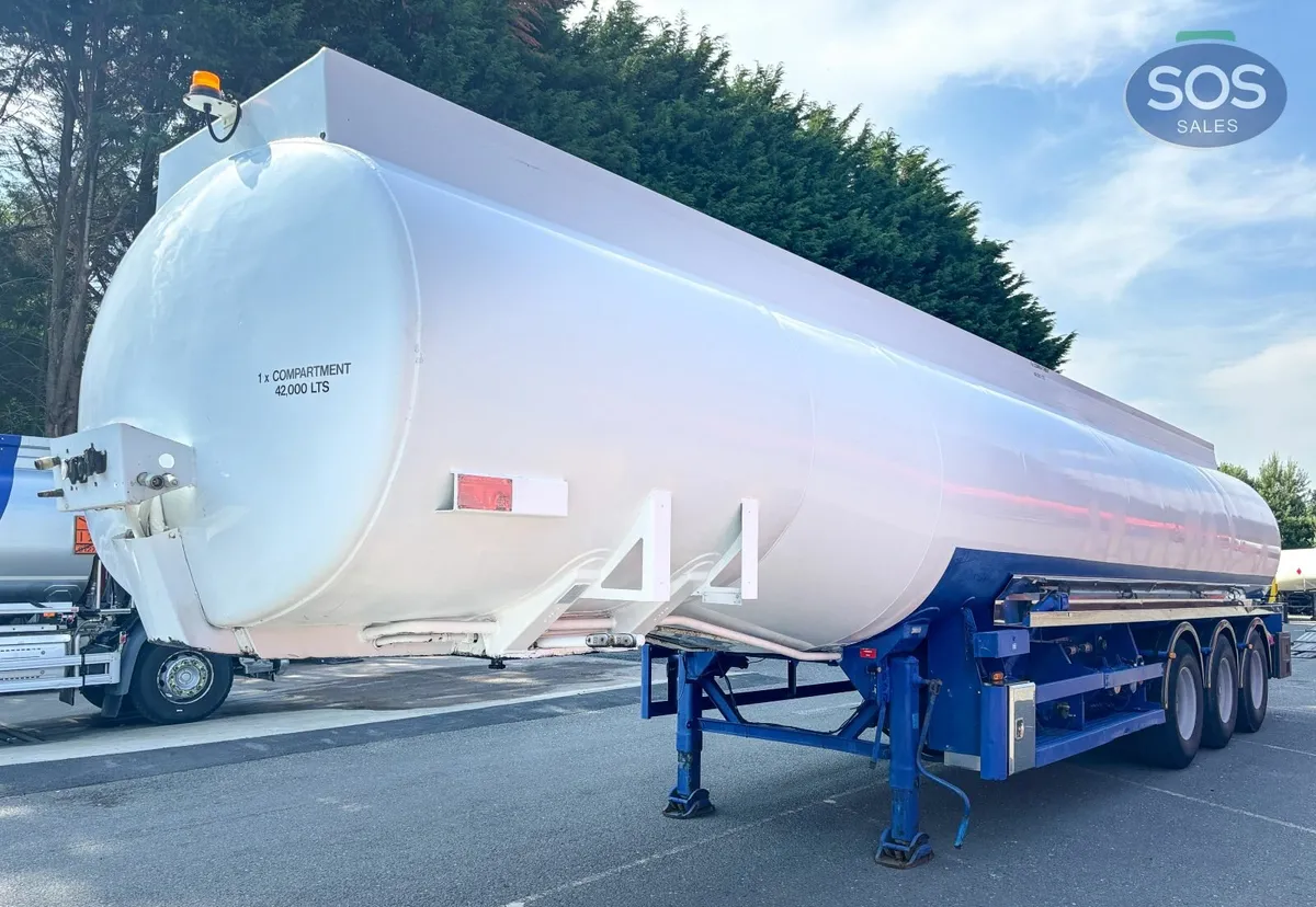 2006 Indox Ros Roca S.A Fuel Semi-trailer - Image 1